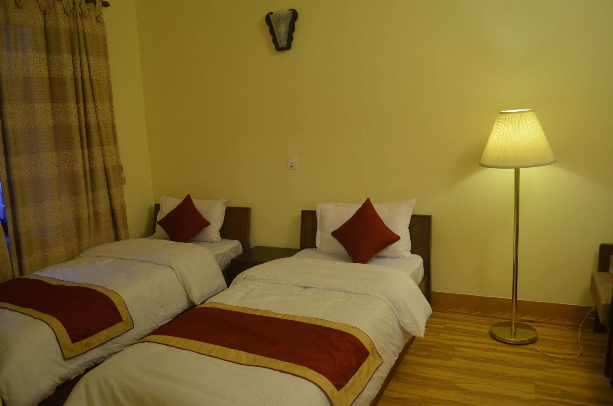 Potala Tourist Home Kathmandu Ngoại thất bức ảnh