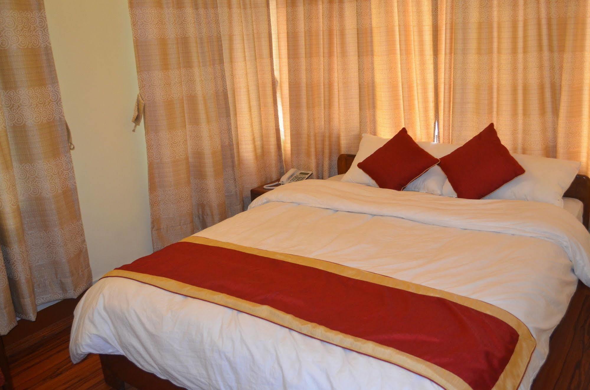 Potala Tourist Home Kathmandu Ngoại thất bức ảnh