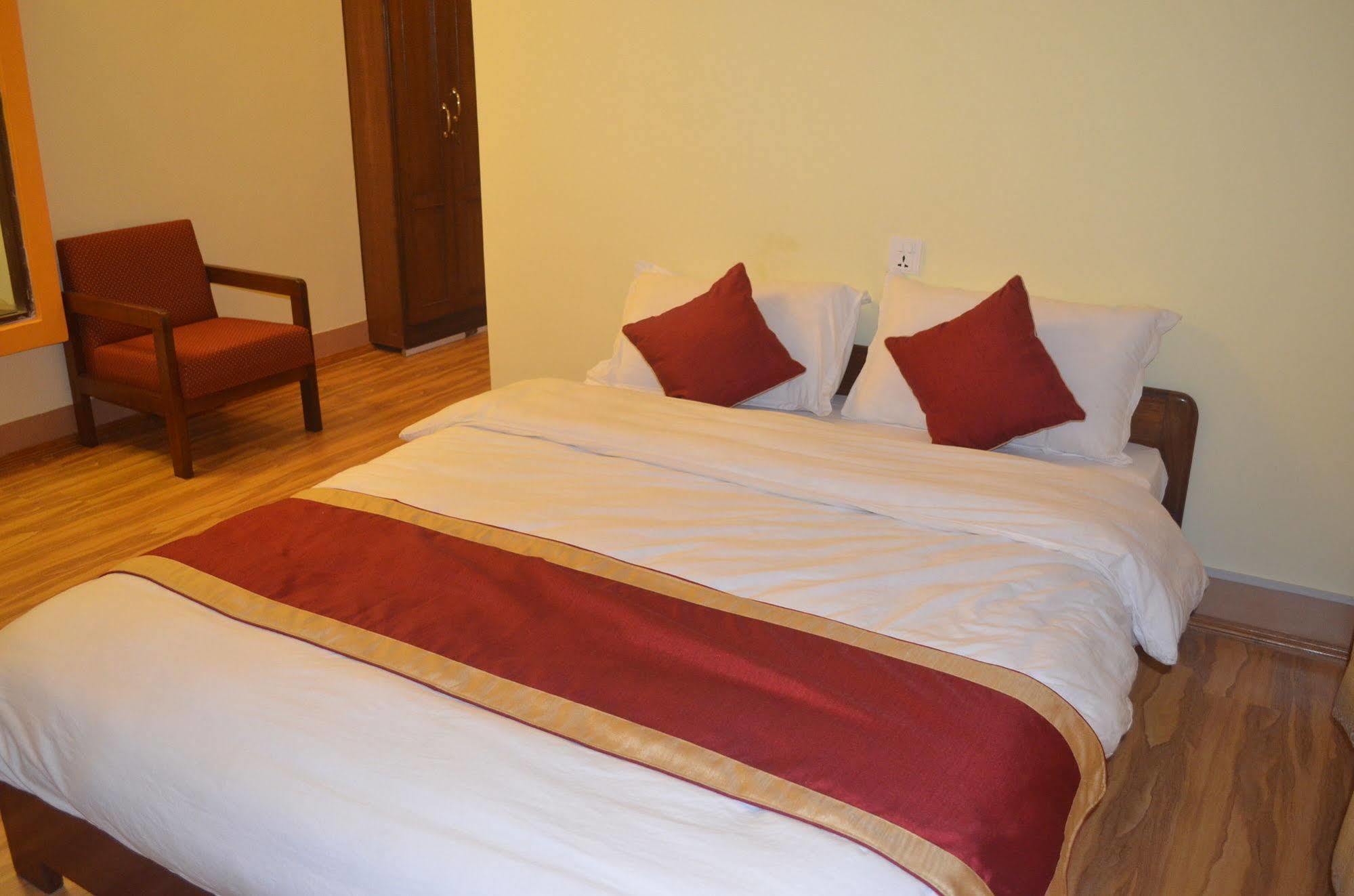 Potala Tourist Home Kathmandu Ngoại thất bức ảnh